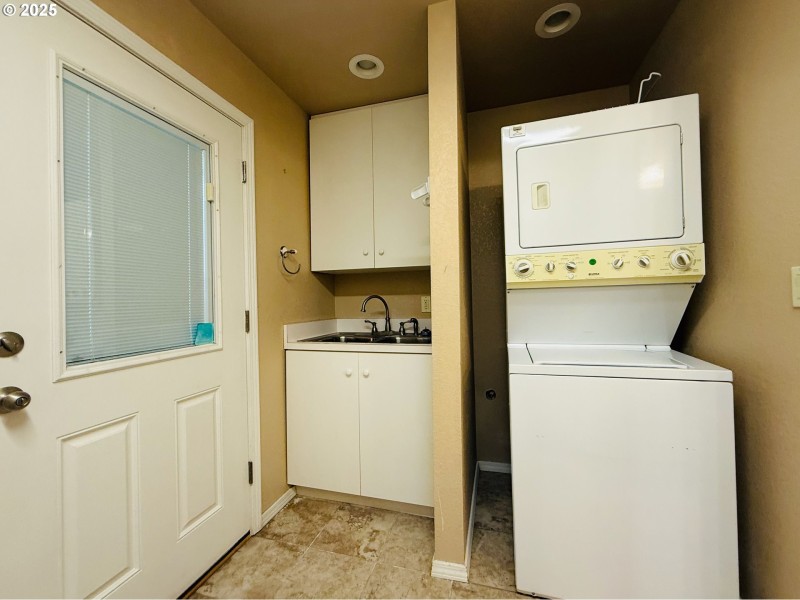 Owner's Suite Bathroom