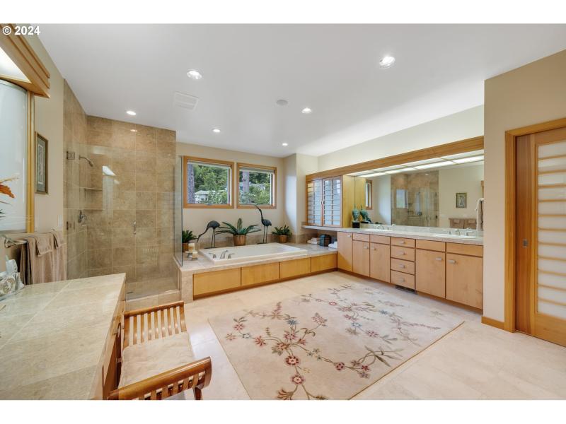 Owner's Suite Bathroom