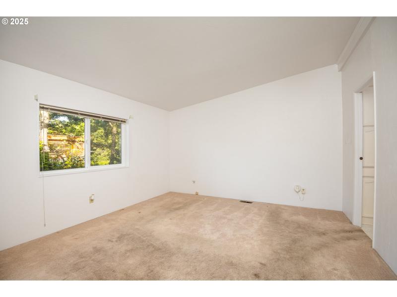 Bedroom, Owner's Suite