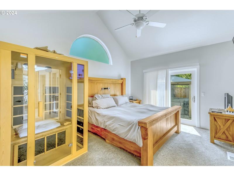 Bedroom, Owner's Suite