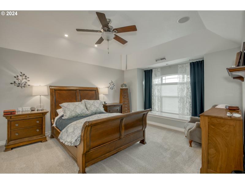 Bedroom, Owner's Suite