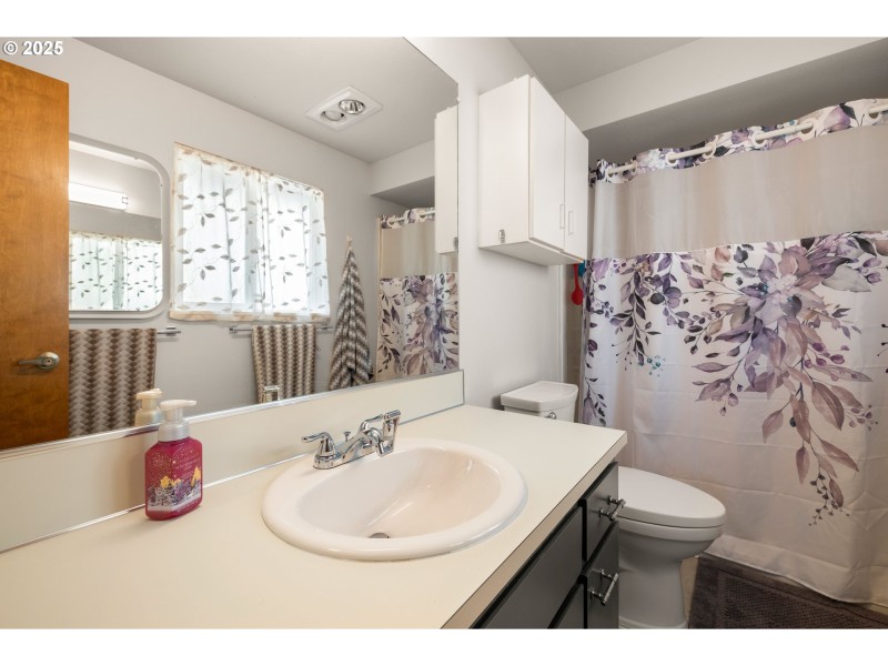 Owner's Suite Bathroom