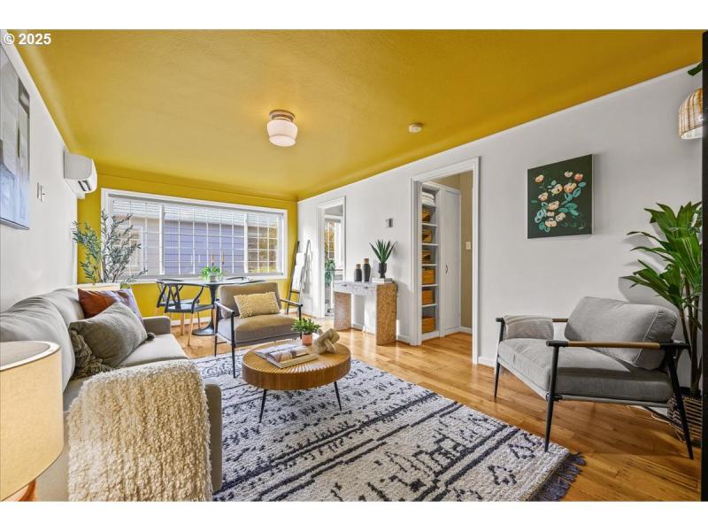 Living Room/Dining Room