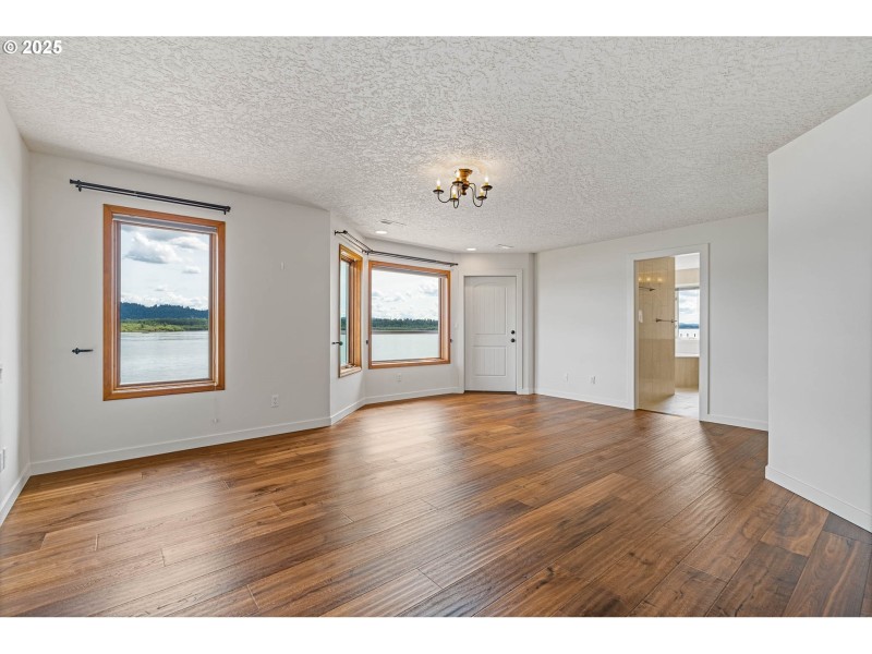 Bedroom, Owner's Suite