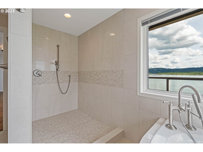 Owner's Suite Bathroom