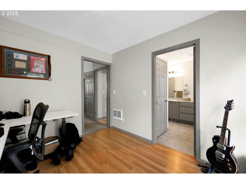 Bedroom, Owner's Suite