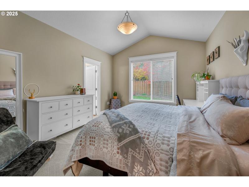 Bedroom, Owner's Suite