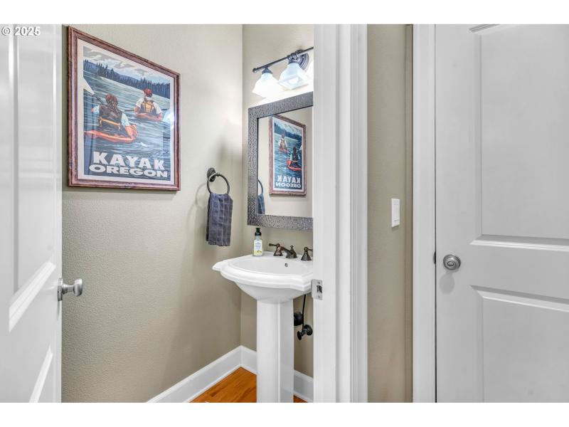 Bathroom, Continental