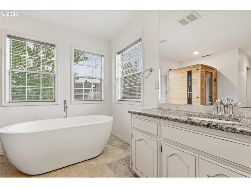 Owner's Suite Bathroom