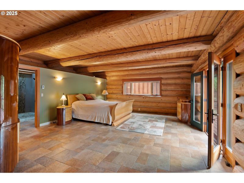 Owner's Suite Bedroom