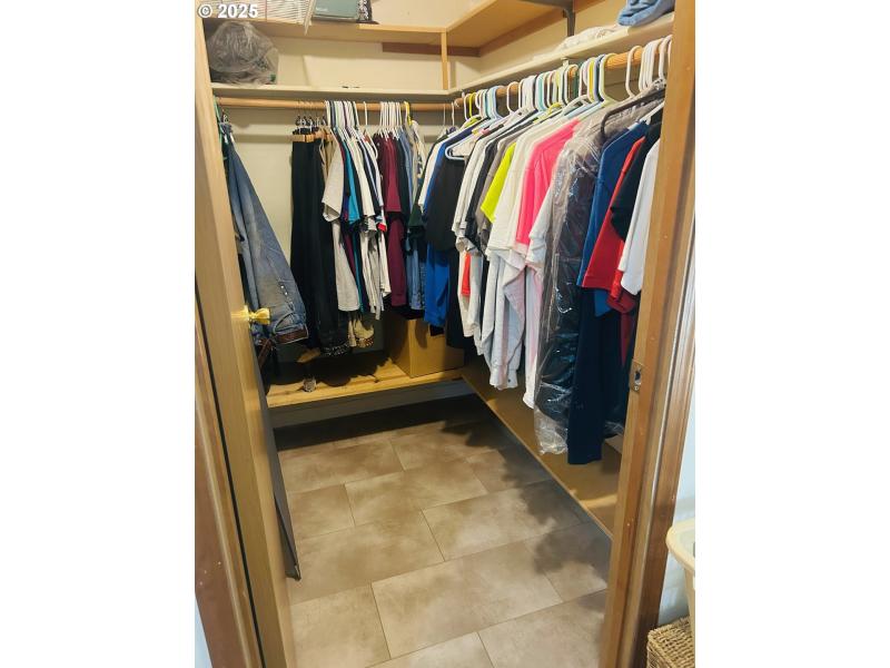 Bedroom, Owner's Suite