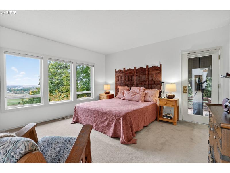 Bedroom, Owner's Suite