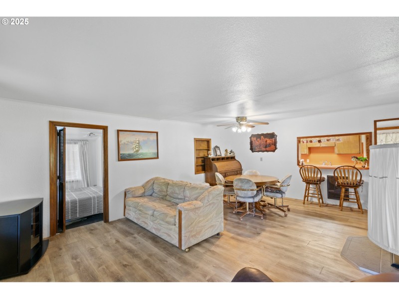 Living Room/Dining Room