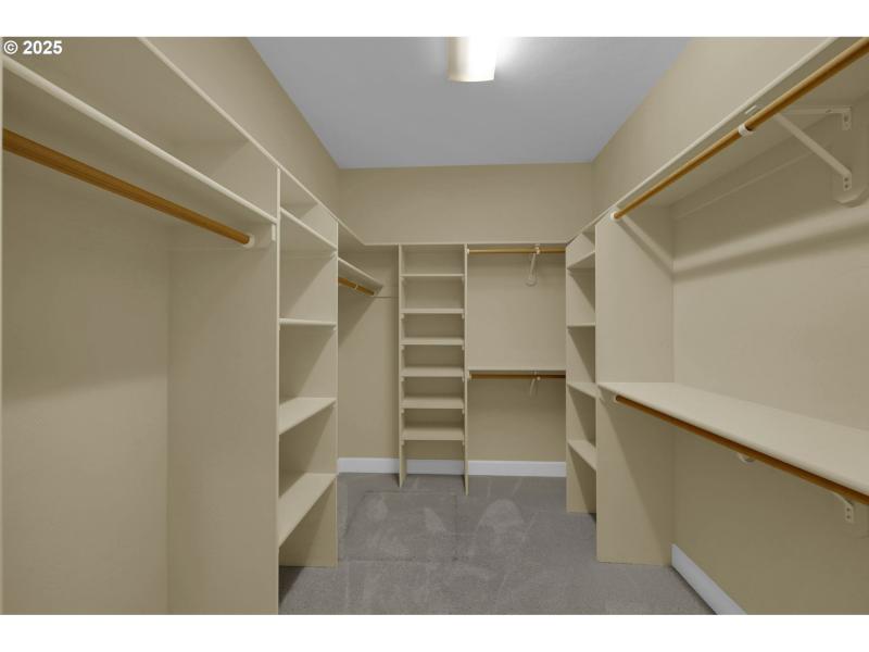 Bedroom, Owner's Suite