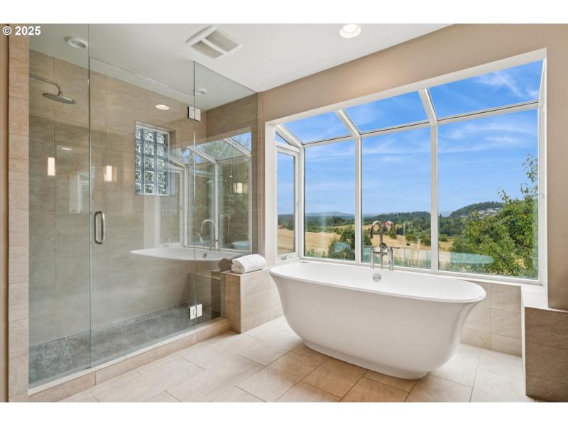 Owner's Suite Bathroom