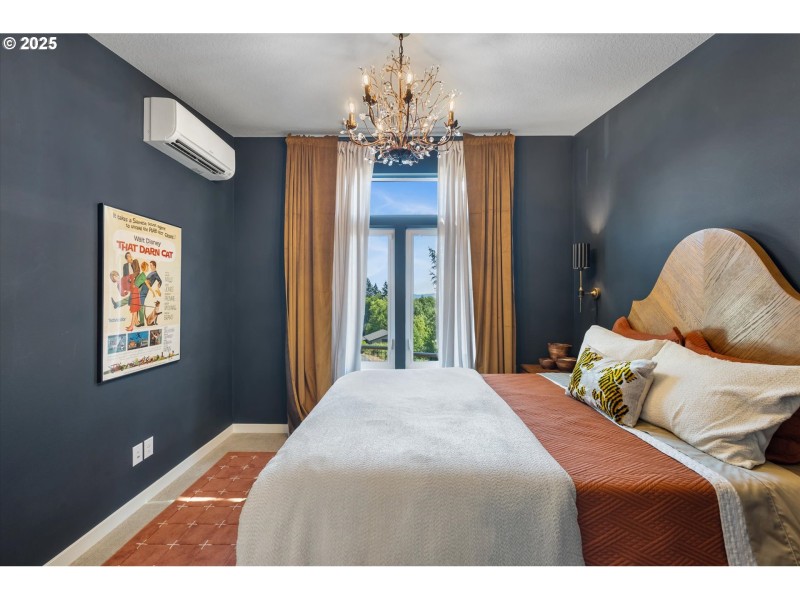 Owner's Suite Bedroom