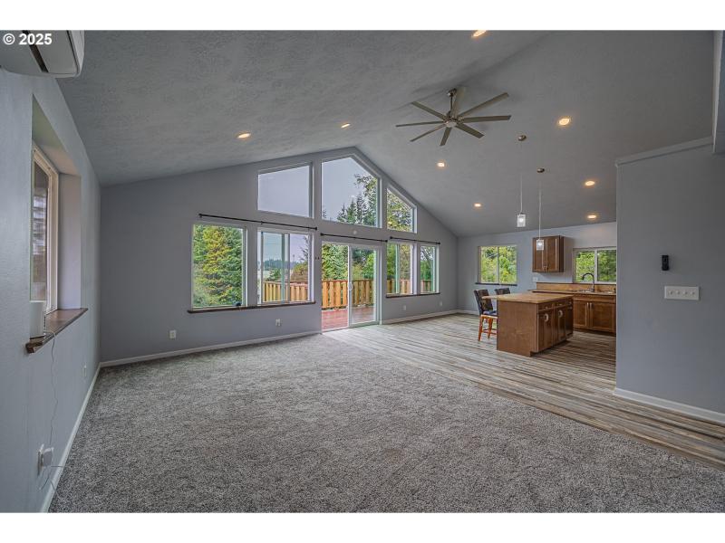 Living Room/Dining Room