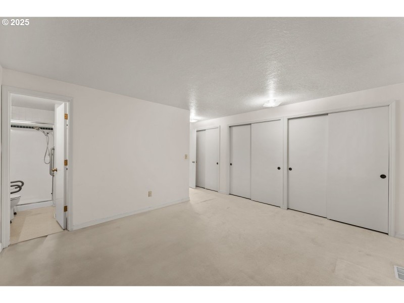 Bedroom, Owner's Suite