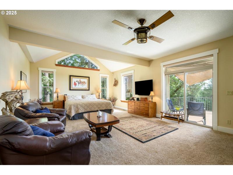 Bedroom, Owner's Suite