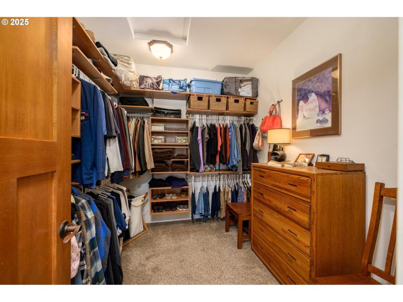 Bedroom, Owner's Suite