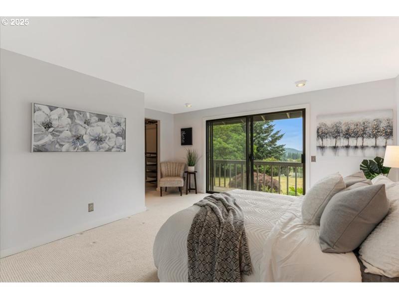 Bedroom, Owner's Suite