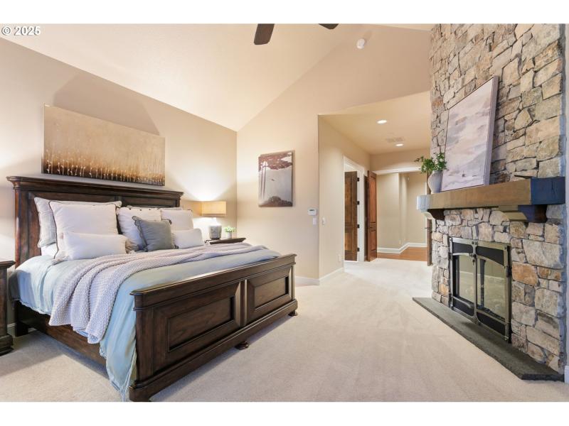 Bedroom, Owner's Suite