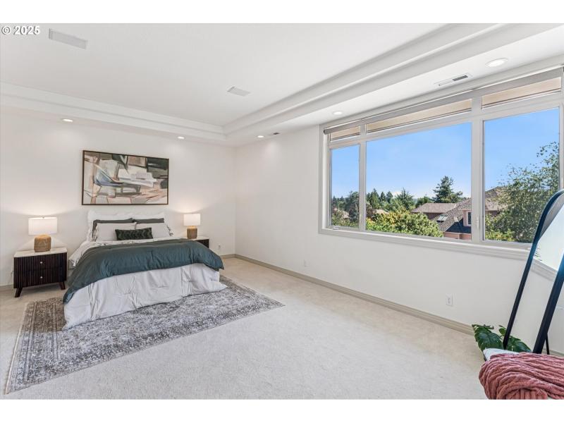 Bedroom, Owner's Suite