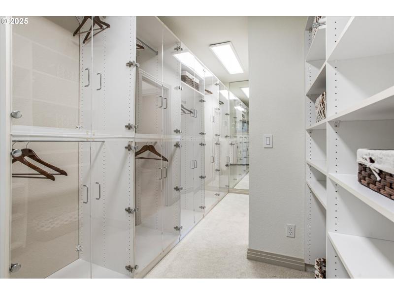 Bedroom, Owner's Suite