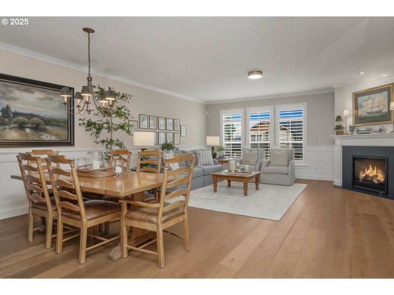 Living Room/Dining Room