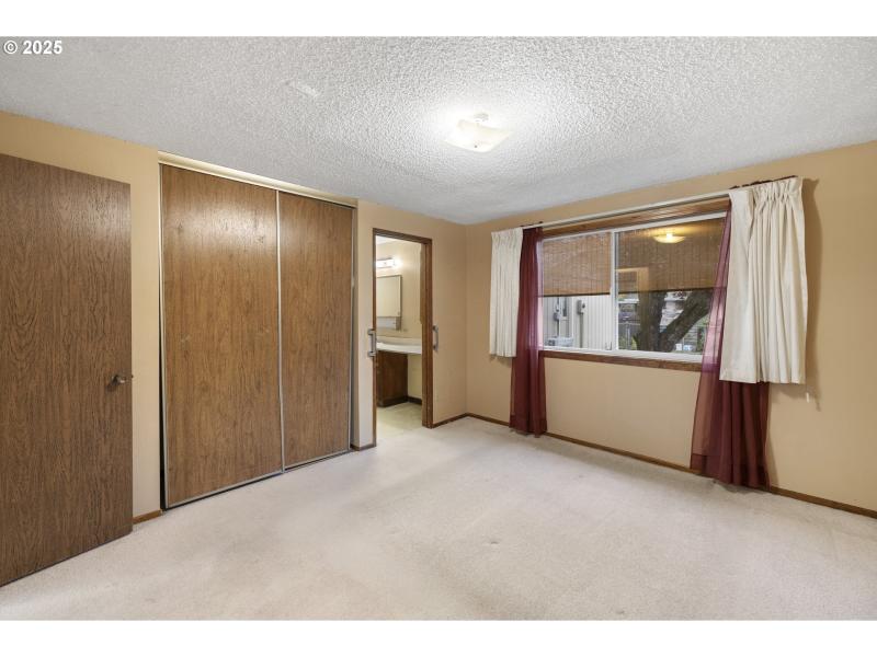 Owner's Suite Bedroom