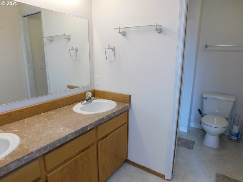 Bathroom, Attached