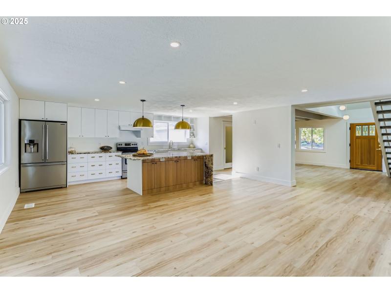 Living Room/Dining Room