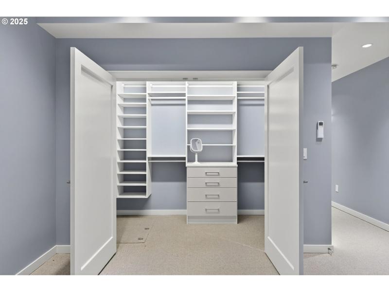 Bedroom, Owner's Suite