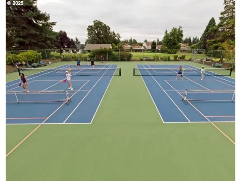 Community Tennis