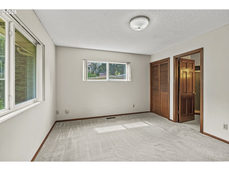 Bedroom, Owner's Suite