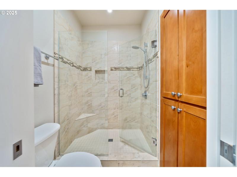 Owner's Suite Bathroom