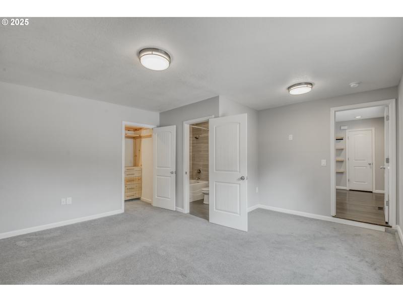 Bedroom, Owner's Suite