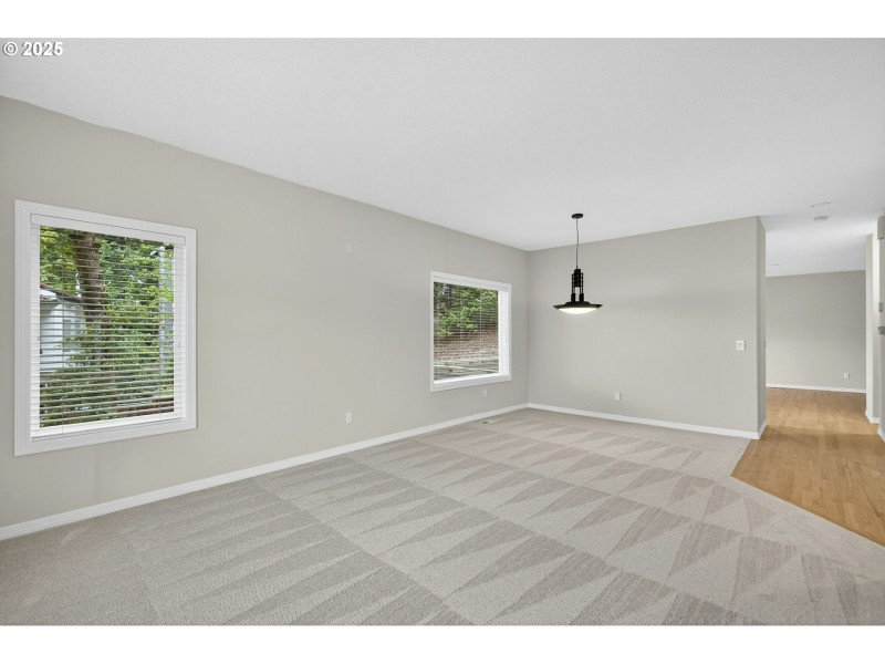 Living Room/Dining Room