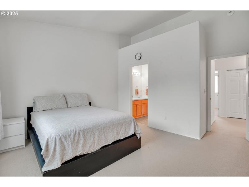 Bedroom, Owner's Suite