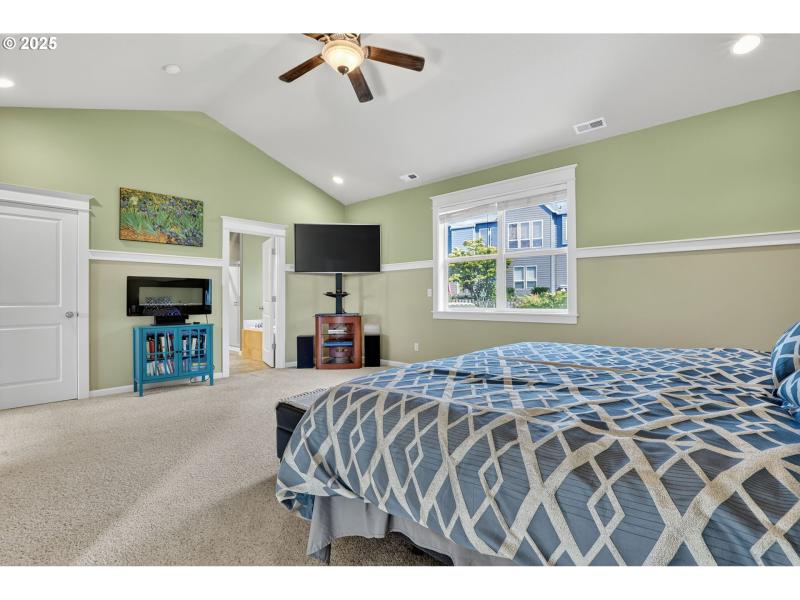 Bedroom, Owner's Suite