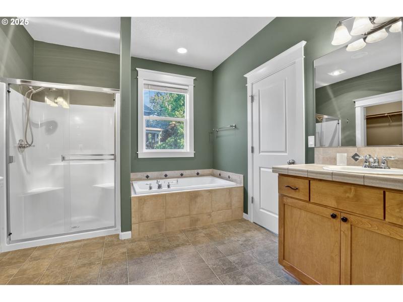 Owner's Suite Bathroom