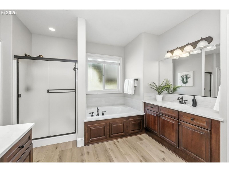 Owner's Suite Bathroom