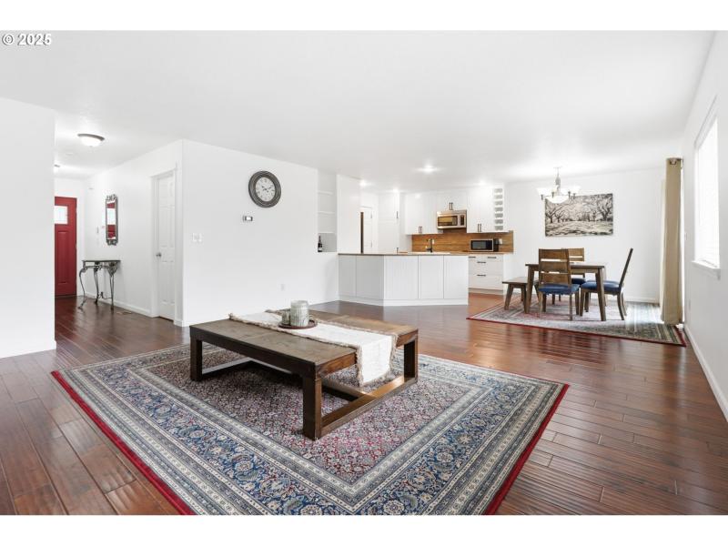 Living Room/Dining Room