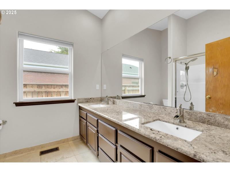 Owner's Suite Bathroom