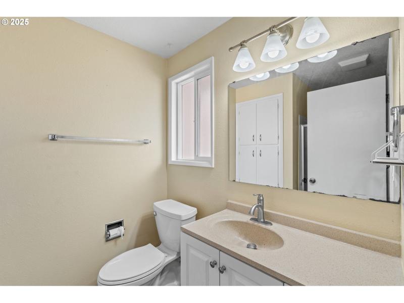 Owner's Suite Bathroom