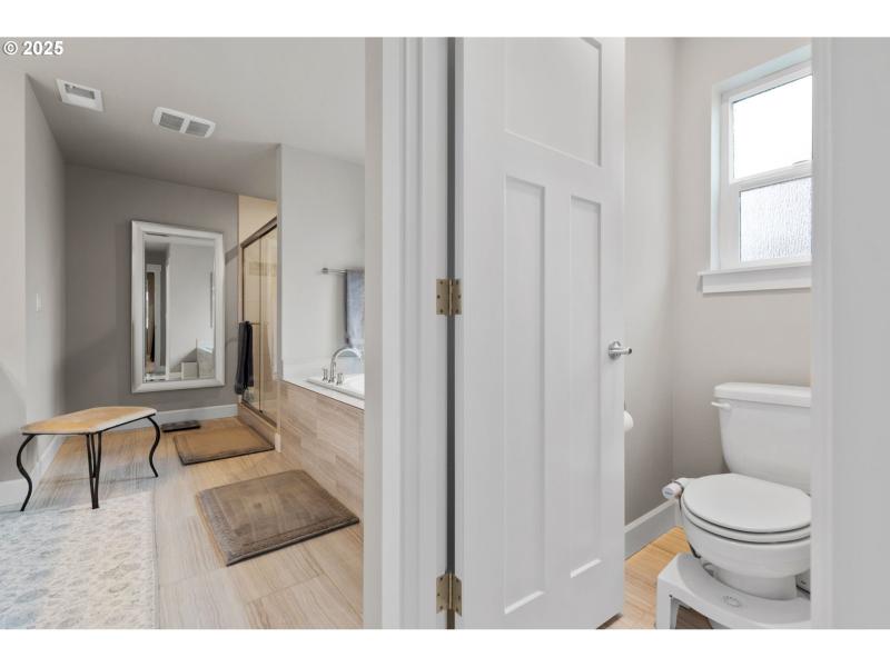 Owner's Suite Bathroom