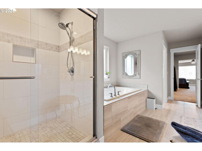 Owner's Suite Bathroom