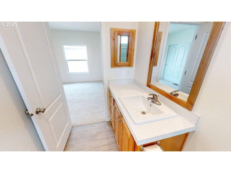 Owner's Suite Bathroom