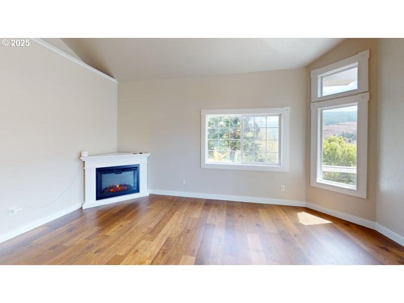 Bedroom, Owner's Suite