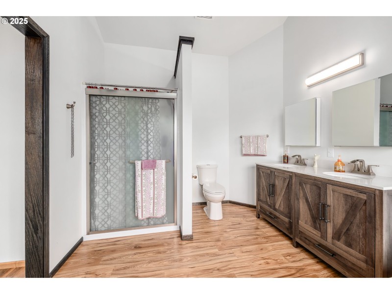 Owner's Suite Bathroom